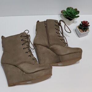 Shi by journeys women shoes size 7.5